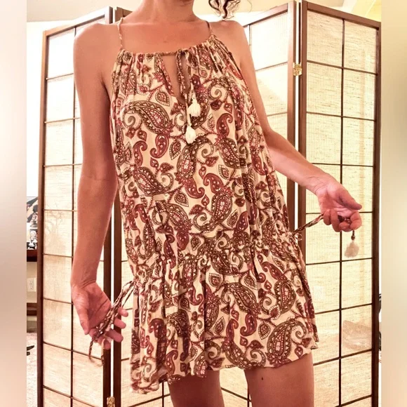 Show me your Mumu rayon Pom Pom drawstring paisley dress Red and taupe - Picture 6 of 11